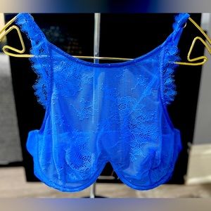 Victoria’s Secret ,”Very Sexy “ bright blue lace bra .NWOT